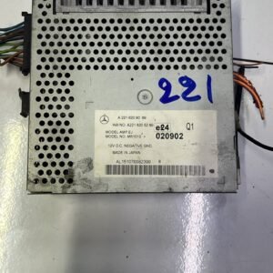 Amplifier S-Class 211 2008 small.jpeg
